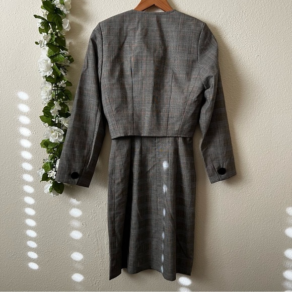 Yves Saint Laurent Yves Saint Laurent - Picture 10 of 14